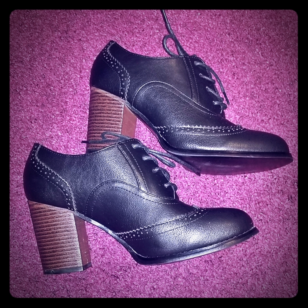 Torrid Chunky Oxford Heeled Booties Size 11 W